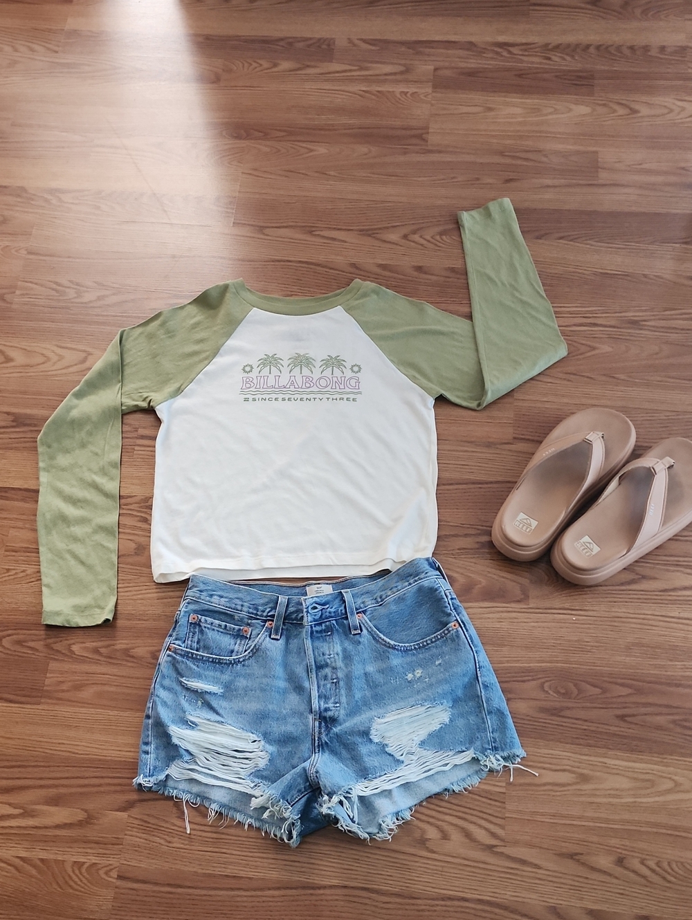 Billabong White Crop Raglan Top with Olive Green Sleeves
